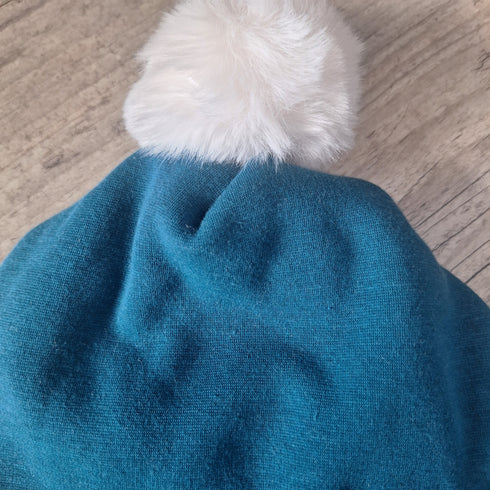 Bonnet Pompon  et petit nœud - prénom brodé en tissu Polaire alpine personnalisable avec prénom brodé - Oeko-Tex